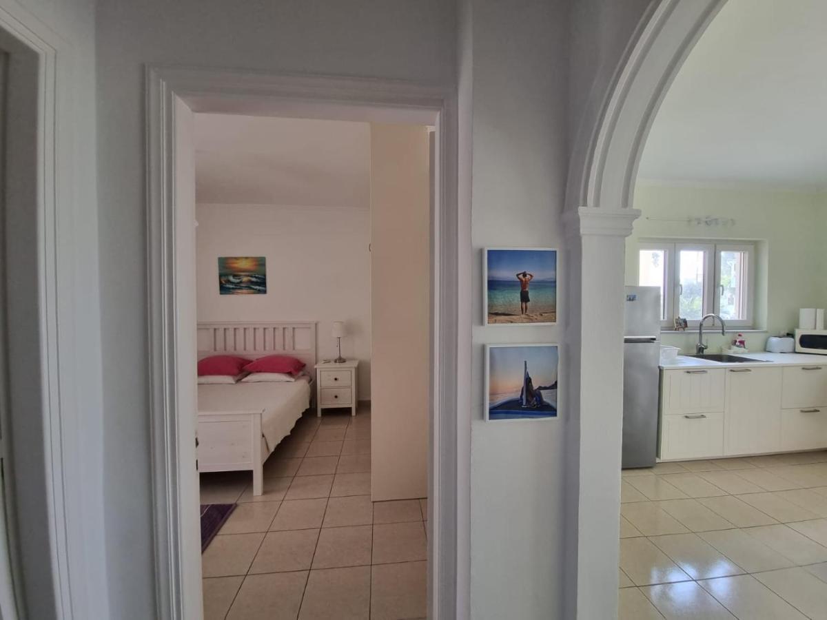 Dream Vacation Apartment Acharavi  Exterior foto
